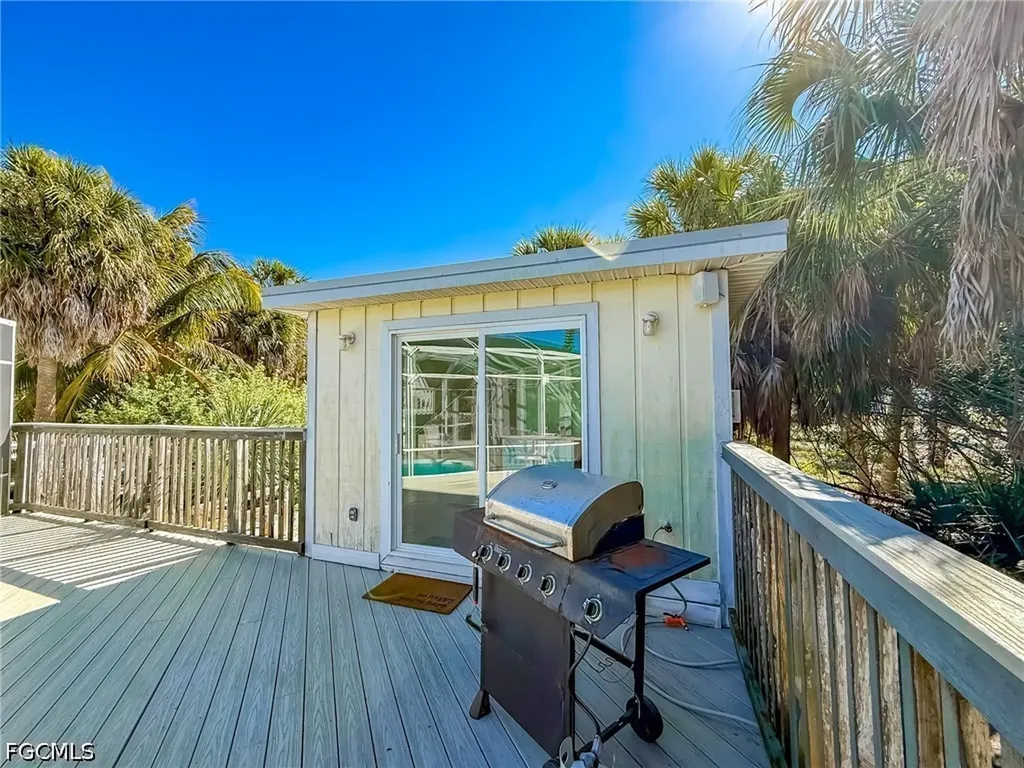 4481 Bartlett Parkway Upper Captiva FL 33924