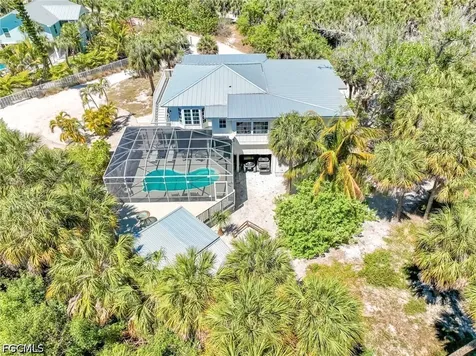 4481 Bartlett Parkway Upper Captiva FL 33924