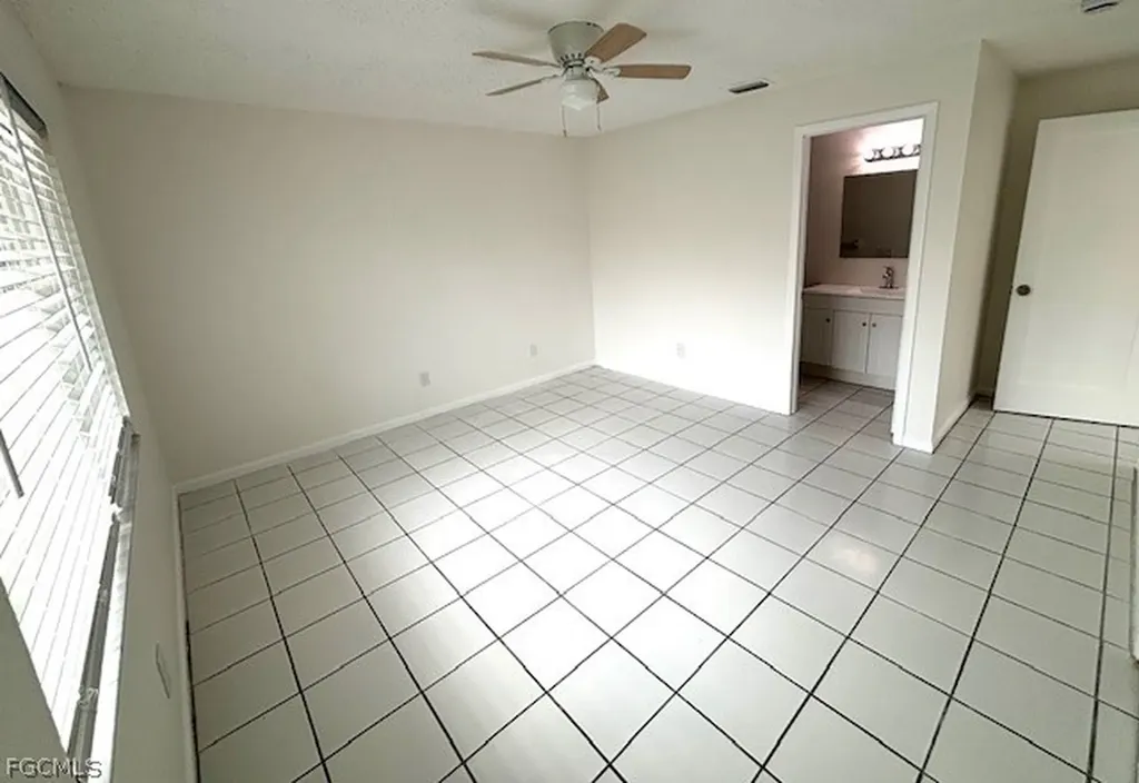 3747 SW Santa Barbara Place Cape Coral FL 33914