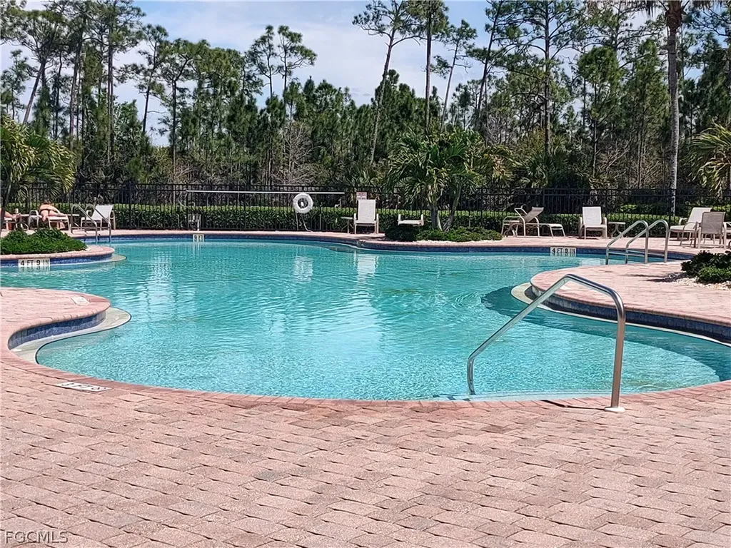 2434 Laurentina Lane Cape Coral FL 33909