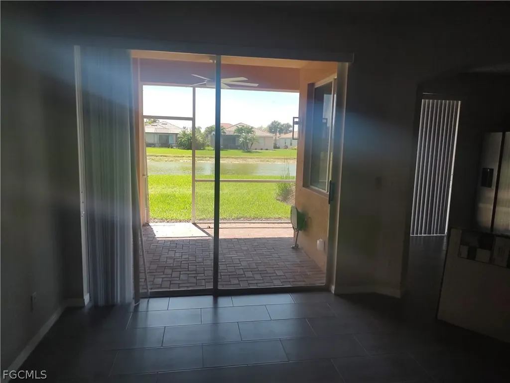 2434 Laurentina Lane Cape Coral FL 33909