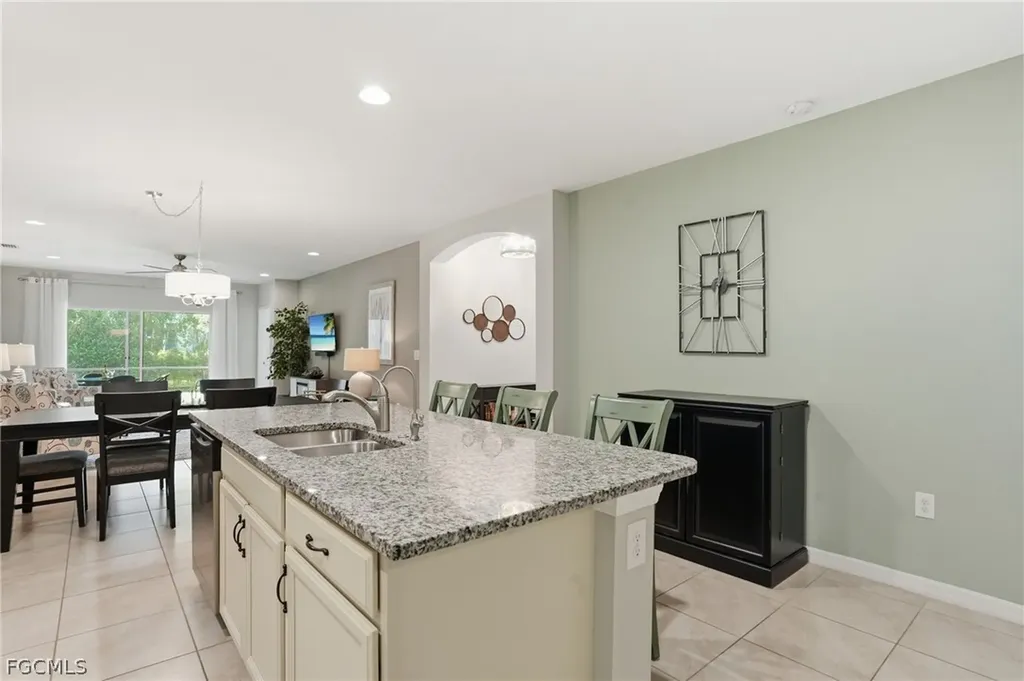 4262 Dutchess Park Road Fort Myers FL 33916