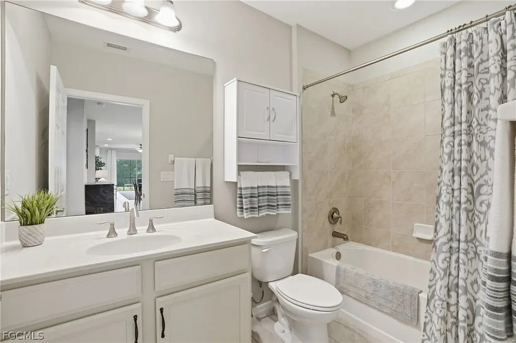 4262 Dutchess Park Road Fort Myers FL 33916