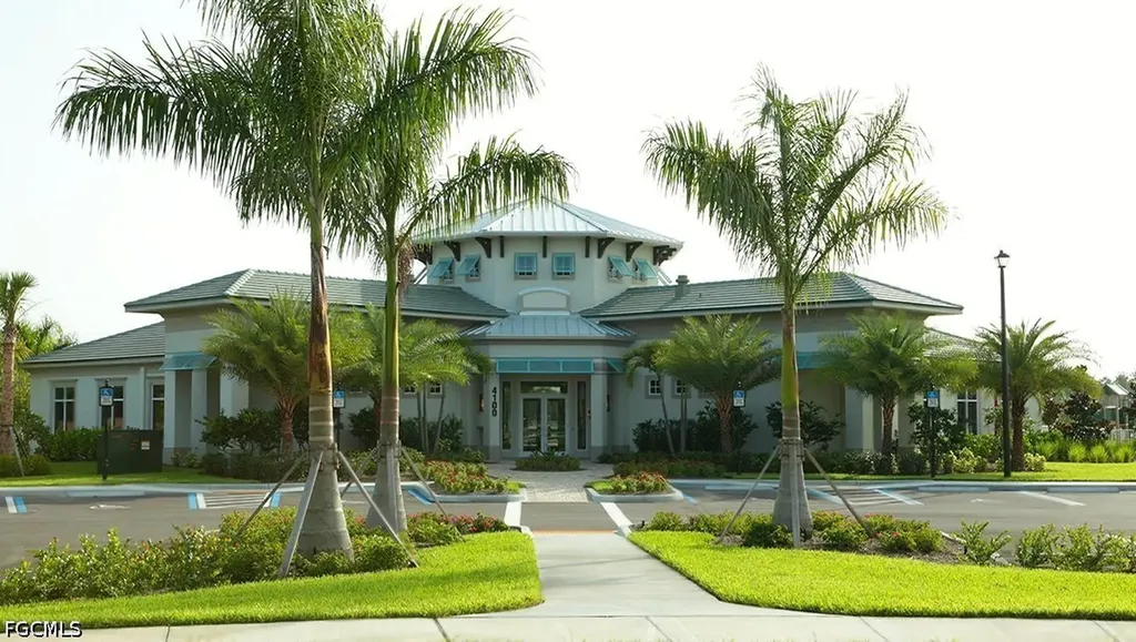 4262 Dutchess Park Road Fort Myers FL 33916