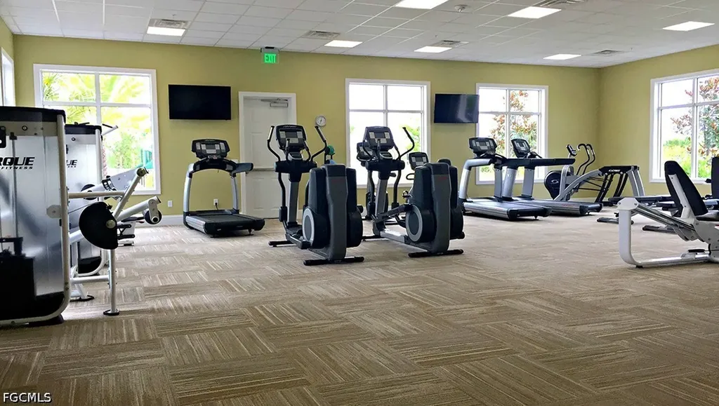 4262 Dutchess Park Road Fort Myers FL 33916