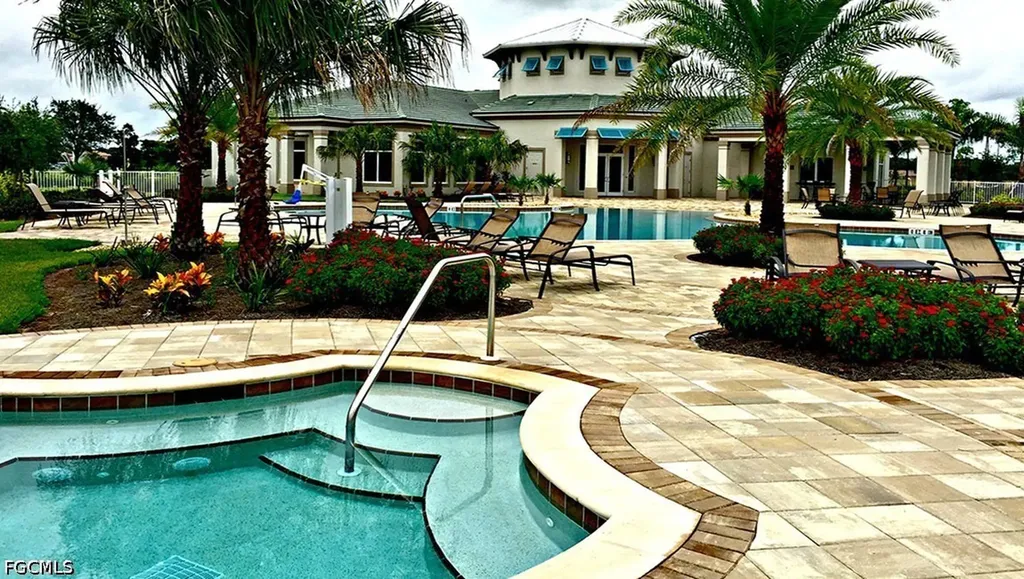 4262 Dutchess Park Road Fort Myers FL 33916