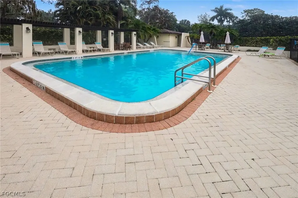 1071 Pine Isle Lane Naples FL 34112