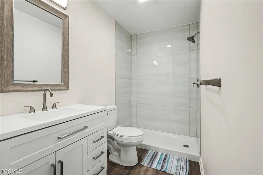 1071 Pine Isle Lane Naples FL 34112