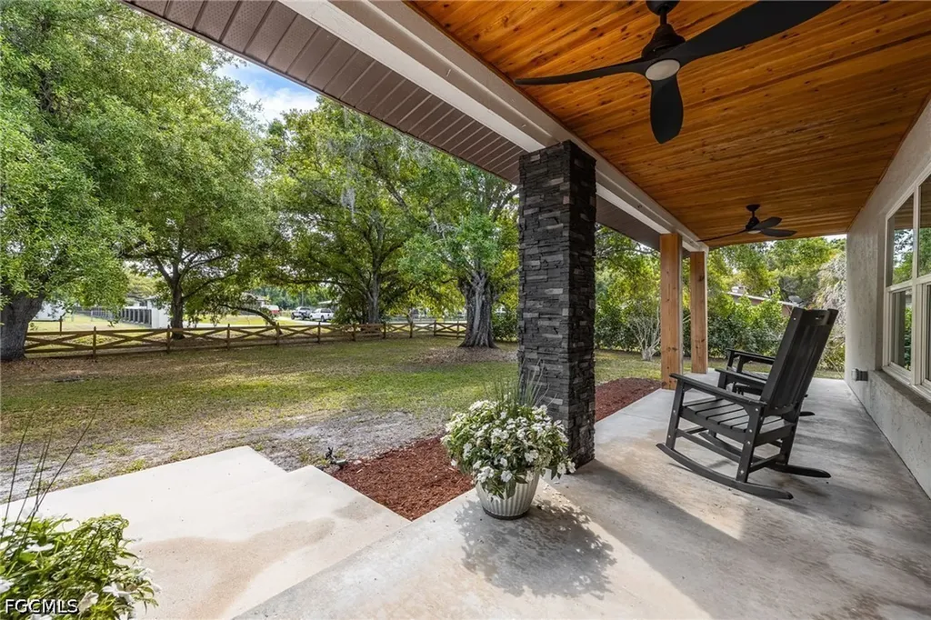 4220 Staley Road Fort Myers FL 33905