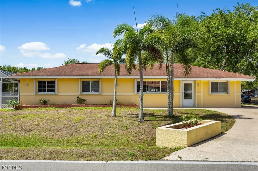 2803 W Cypress Avenue Fort Myers FL 33905