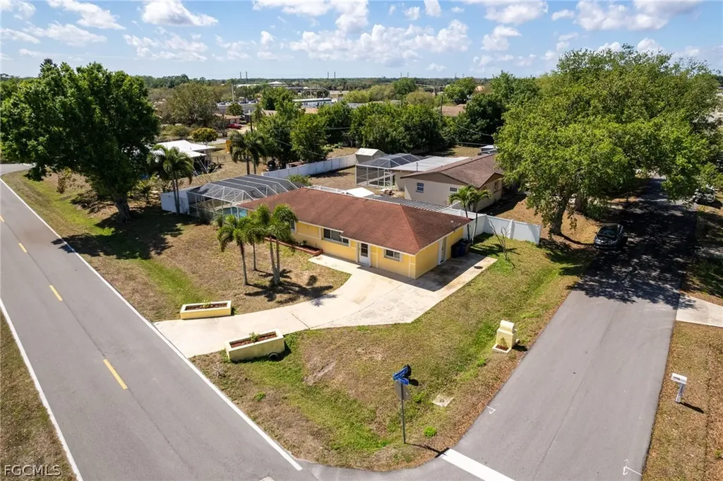2803 W Cypress Avenue Fort Myers FL 33905