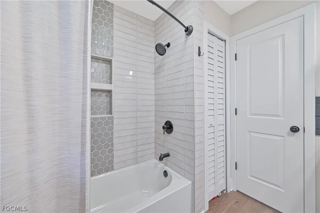 5252 Willow Court Cape Coral FL 33904
