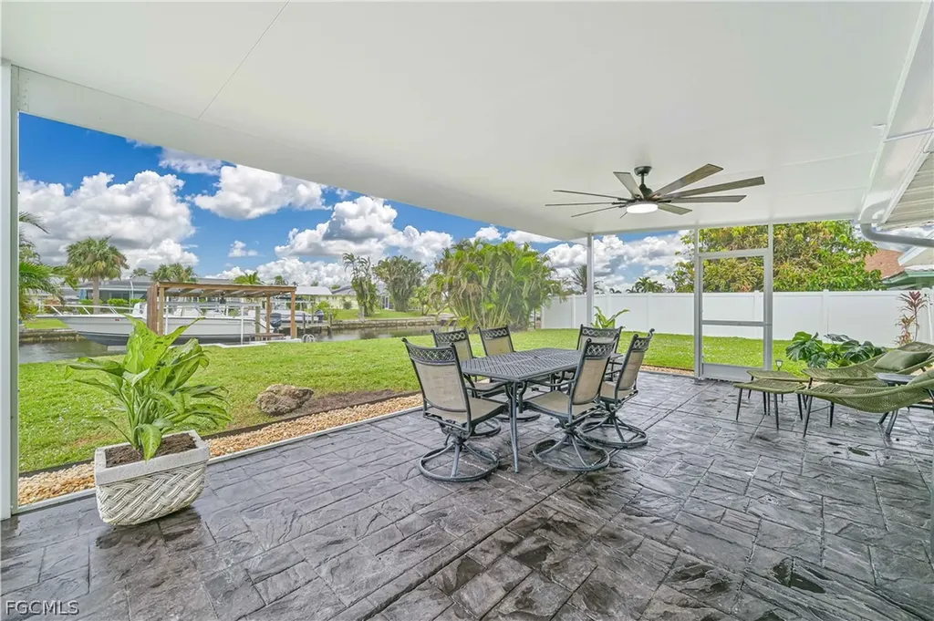 5252 Willow Court Cape Coral FL 33904