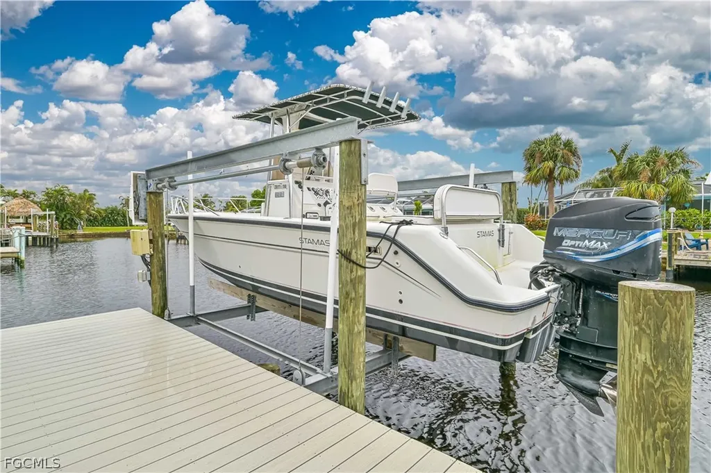 5252 Willow Court Cape Coral FL 33904