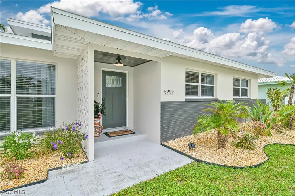 5252 Willow Court Cape Coral FL 33904