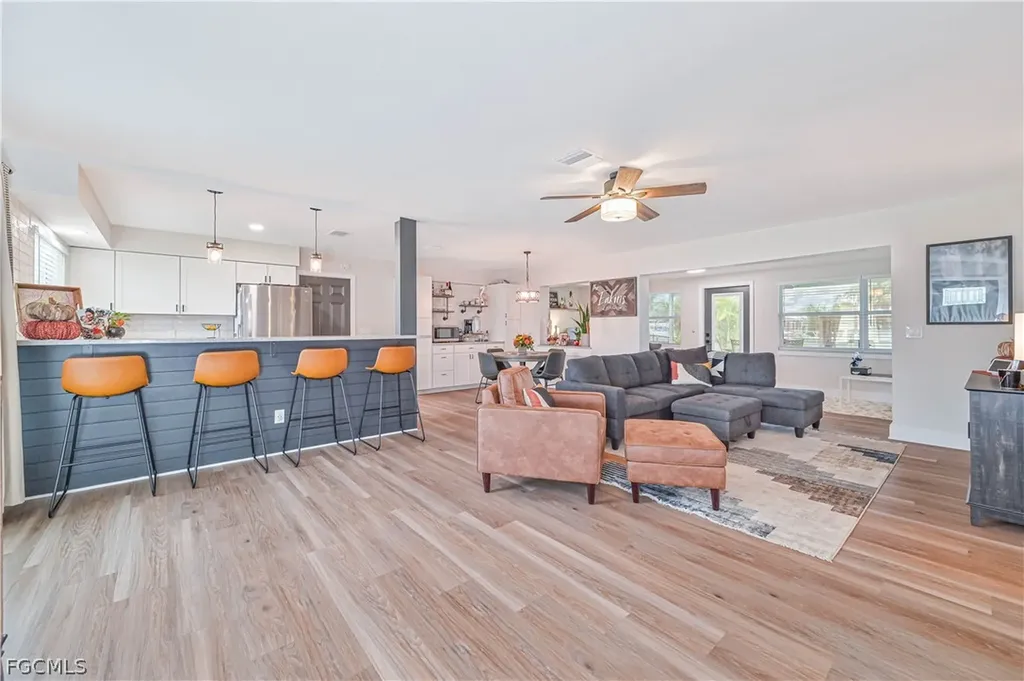 5252 Willow Court Cape Coral FL 33904