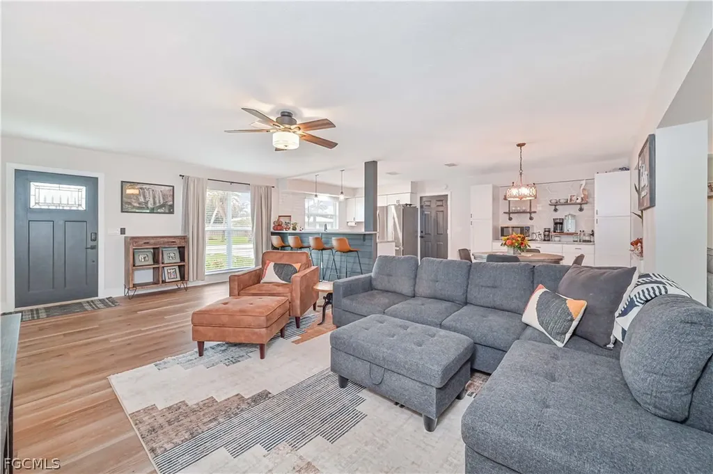 5252 Willow Court Cape Coral FL 33904