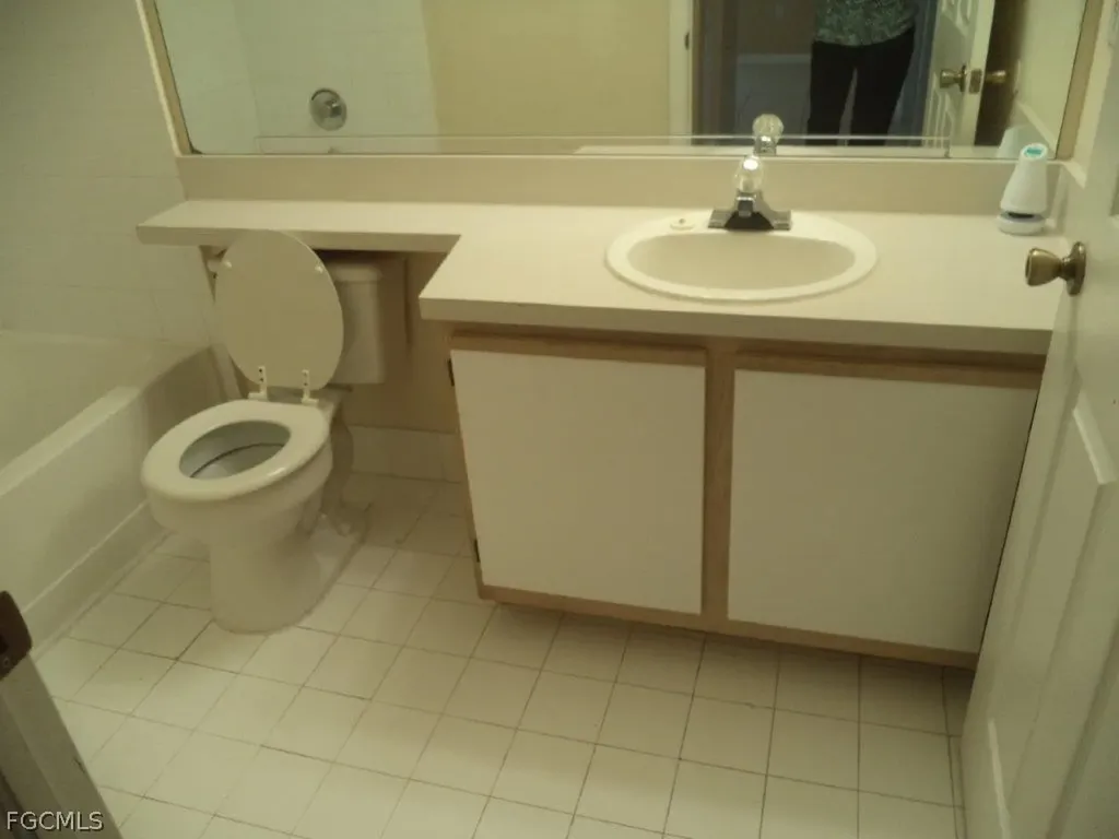6330 Aragon Way Fort Myers FL 33966