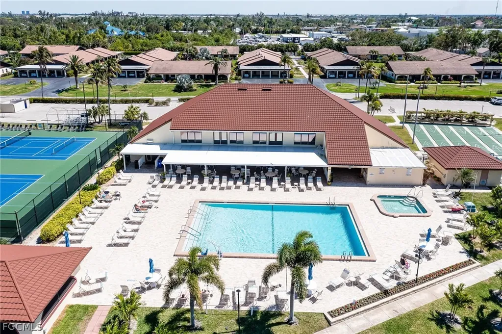 11220 Caravel Circle Fort Myers FL 33908