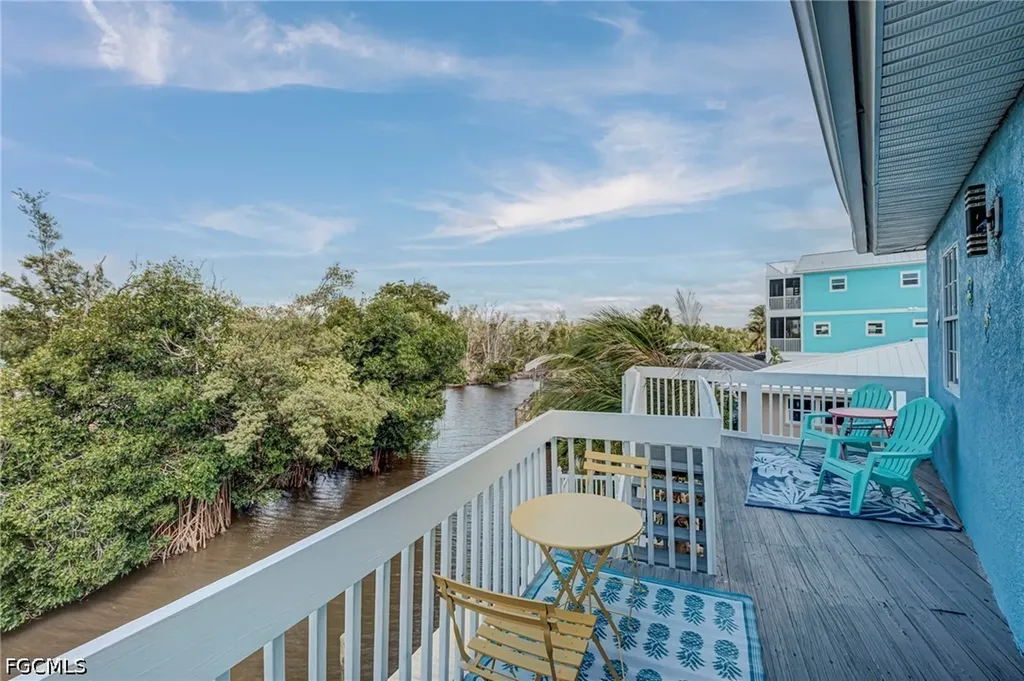 103 Tropical Shore Way Fort Myers Beach FL 33931