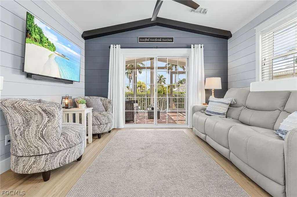 5233 Pineland Daisy Trail Fort Myers FL 33905