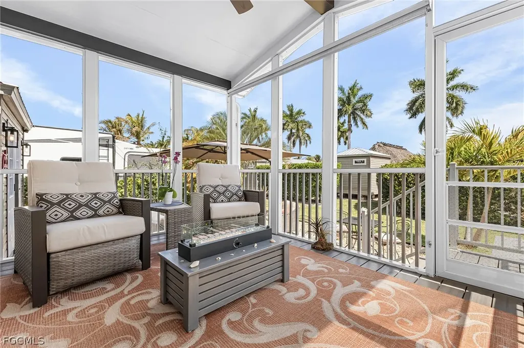 5233 Pineland Daisy Trail Fort Myers FL 33905