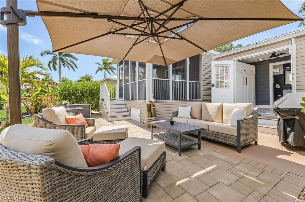 5233 Pineland Daisy Trail Fort Myers FL 33905