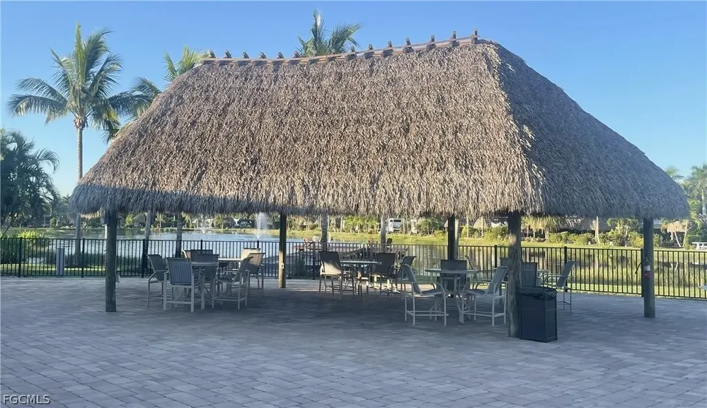 5233 Pineland Daisy Trail Fort Myers FL 33905