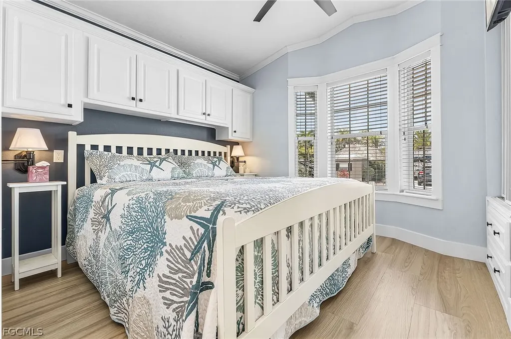 5233 Pineland Daisy Trail Fort Myers FL 33905