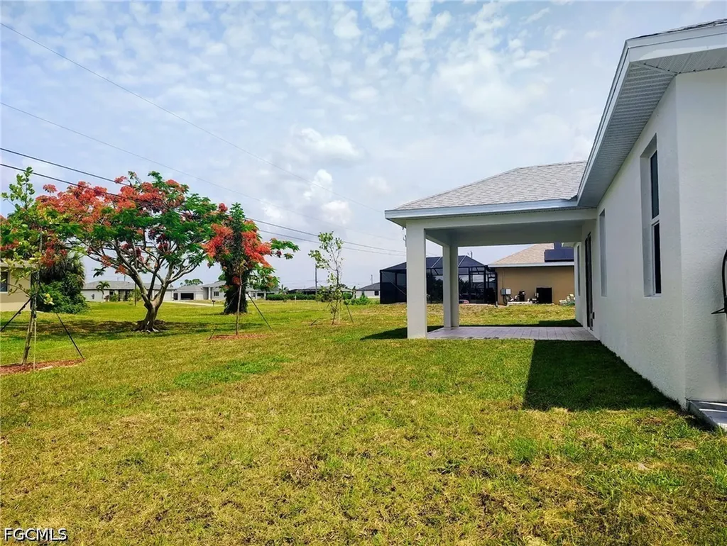 302 NW 25th Avenue Cape Coral FL 33993