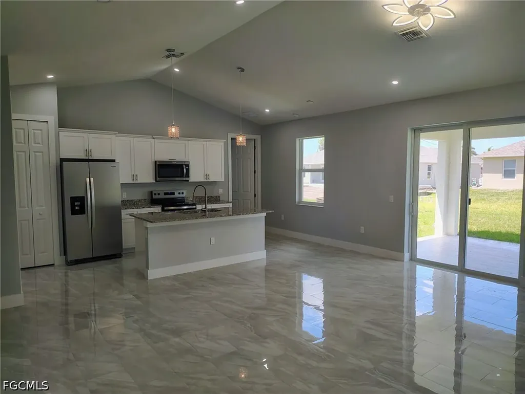 302 NW 25th Avenue Cape Coral FL 33993