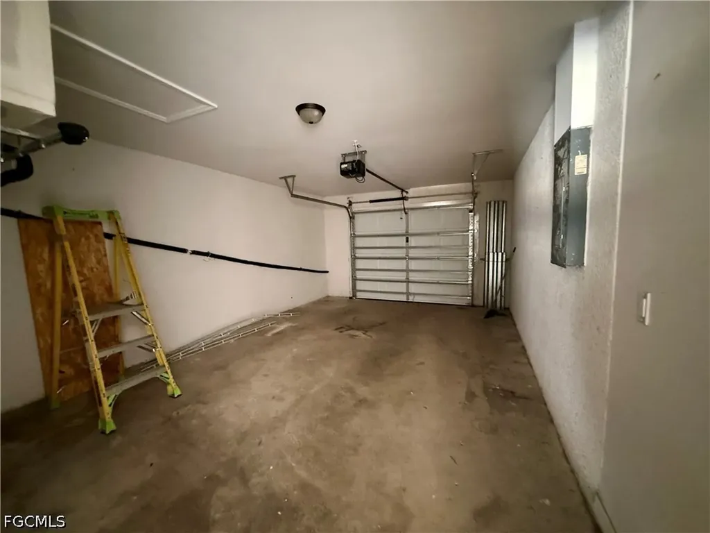 4712 SE 5th Avenue Cape Coral FL 33904