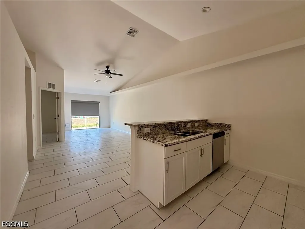 4712 SE 5th Avenue Cape Coral FL 33904