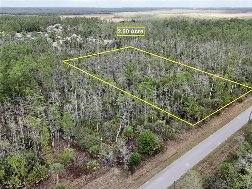 4671 2nd Avenue SE Naples FL 34117