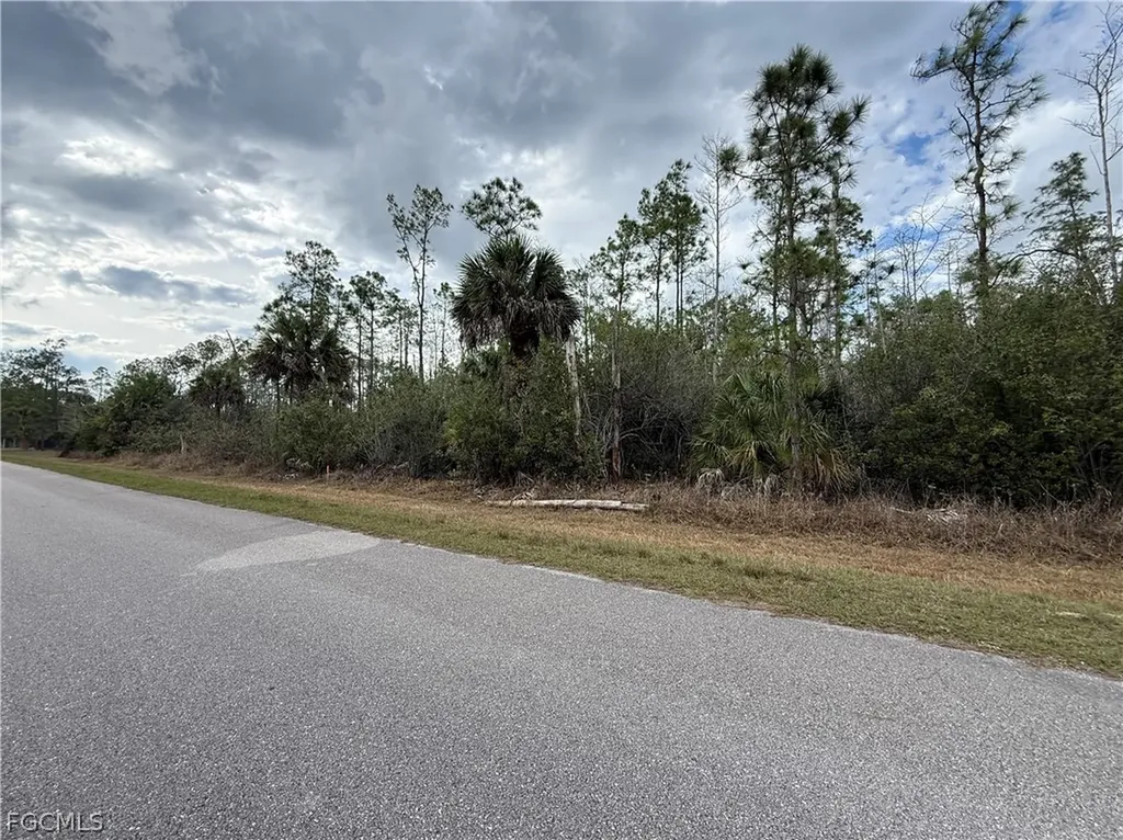 4671 2nd Avenue SE Naples FL 34117
