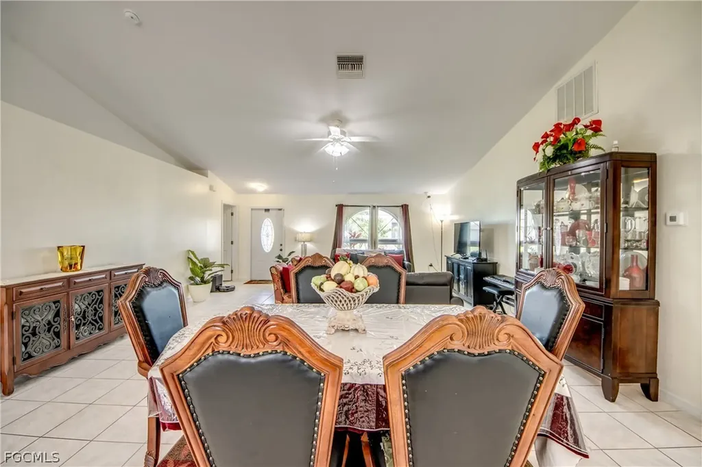 2713 NW 1st Place Cape Coral FL 33993