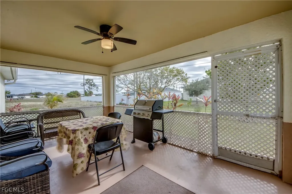 2713 NW 1st Place Cape Coral FL 33993