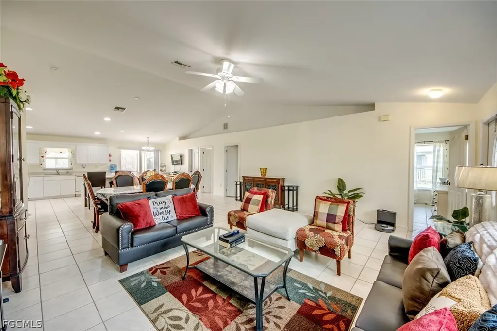 2713 NW 1st Place Cape Coral FL 33993