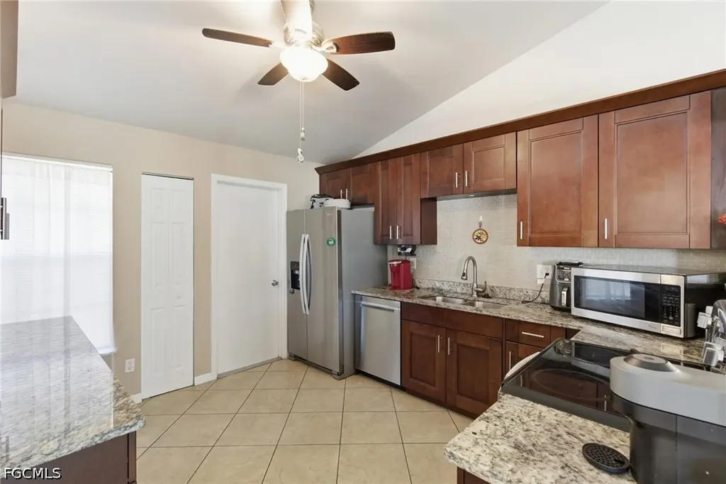 3706 NW 1st Terrace Cape Coral FL 33993