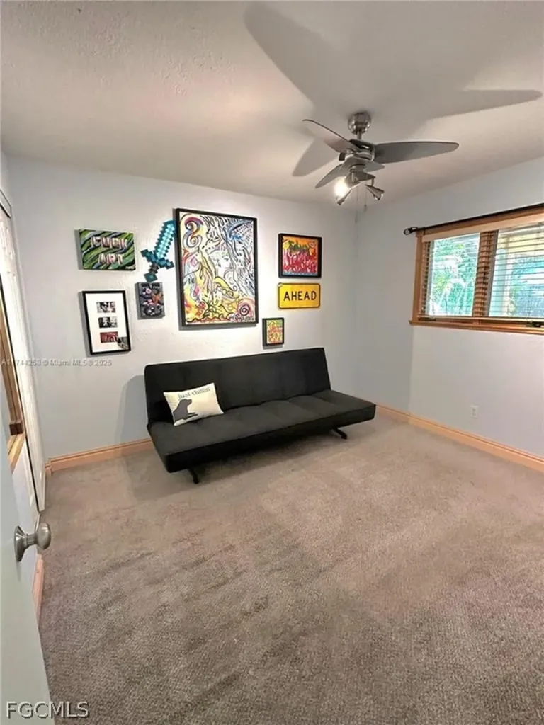 2304 SE 8th Terrace Cape Coral FL 33990