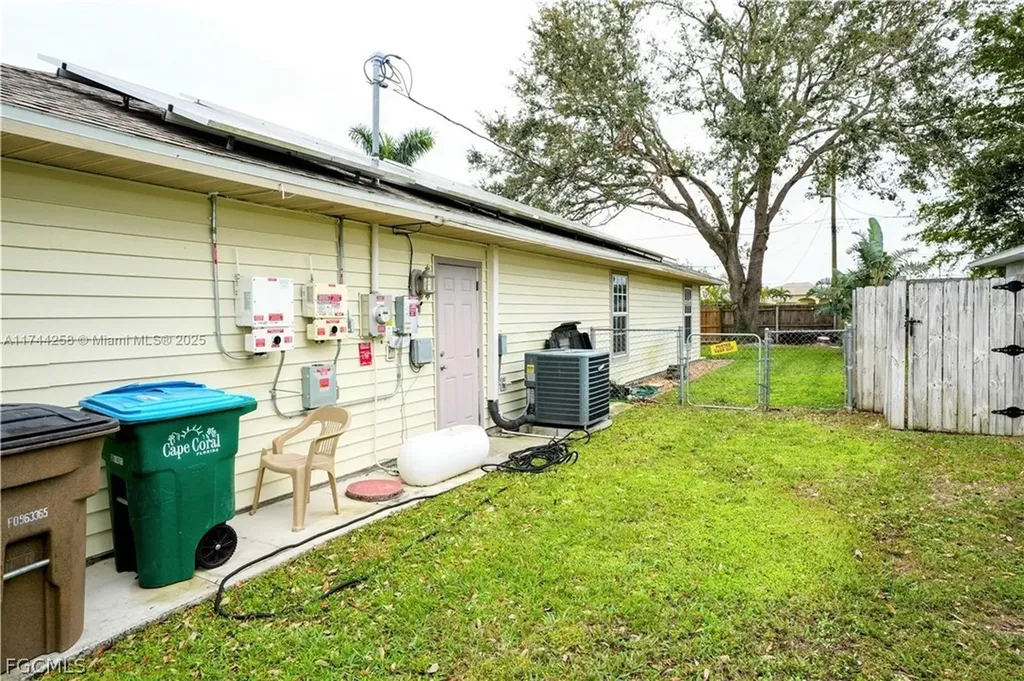 2304 SE 8th Terrace Cape Coral FL 33990