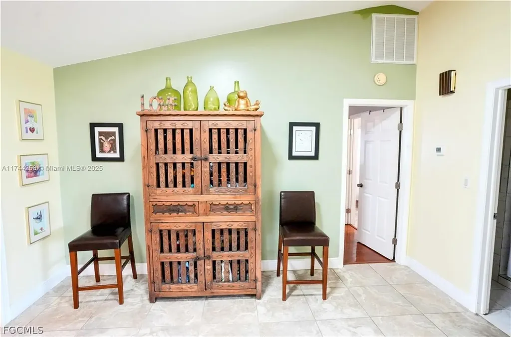 2304 SE 8th Terrace Cape Coral FL 33990
