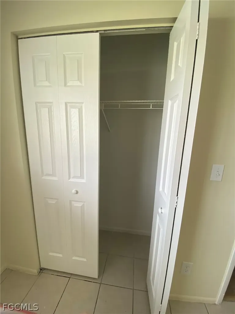 621 SW 3rd Street Cape Coral FL 33991