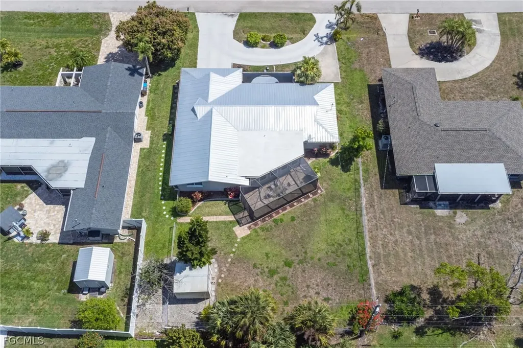4212 SE 1st Court Cape Coral FL 33904