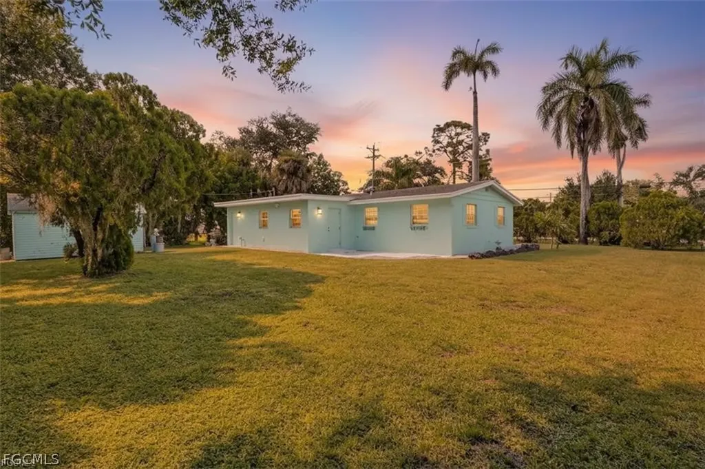 21 E Mariana Avenue North Fort Myers FL 33917