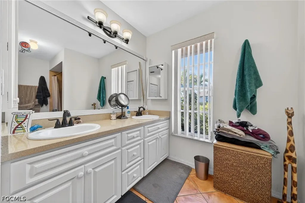 4333 SW 20th Place Cape Coral FL 33914