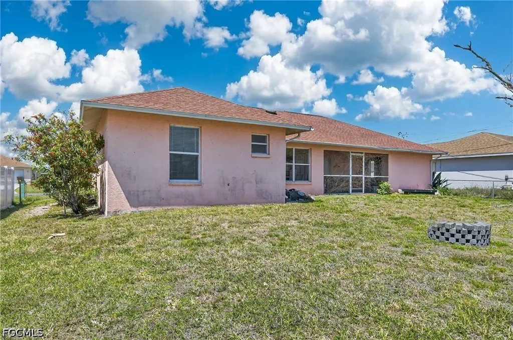 4333 SW 20th Place Cape Coral FL 33914