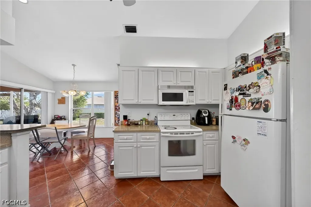 4333 SW 20th Place Cape Coral FL 33914