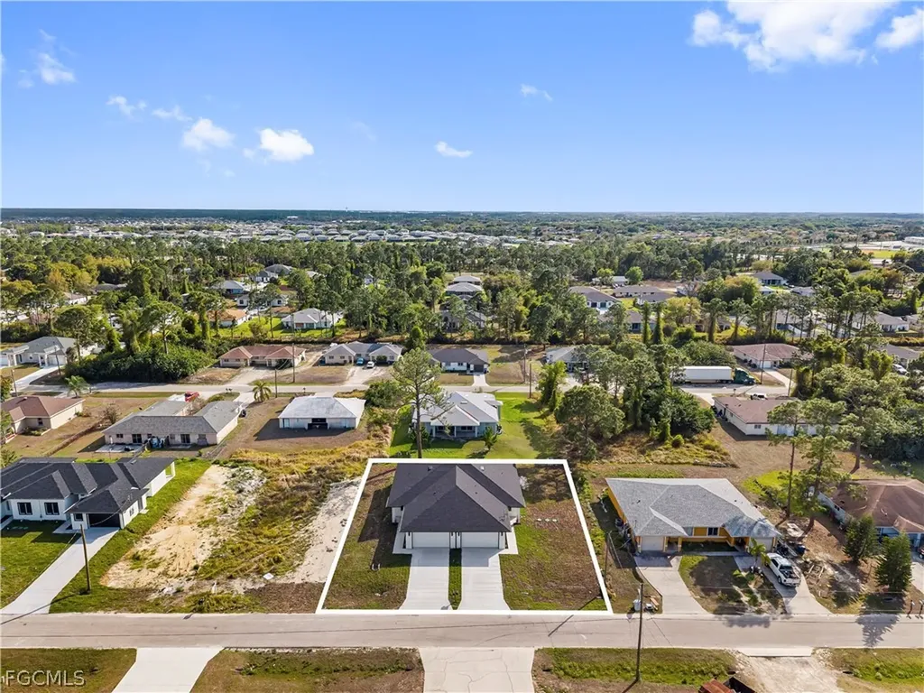 4733-4735 27th Street SW Lehigh Acres FL 33973