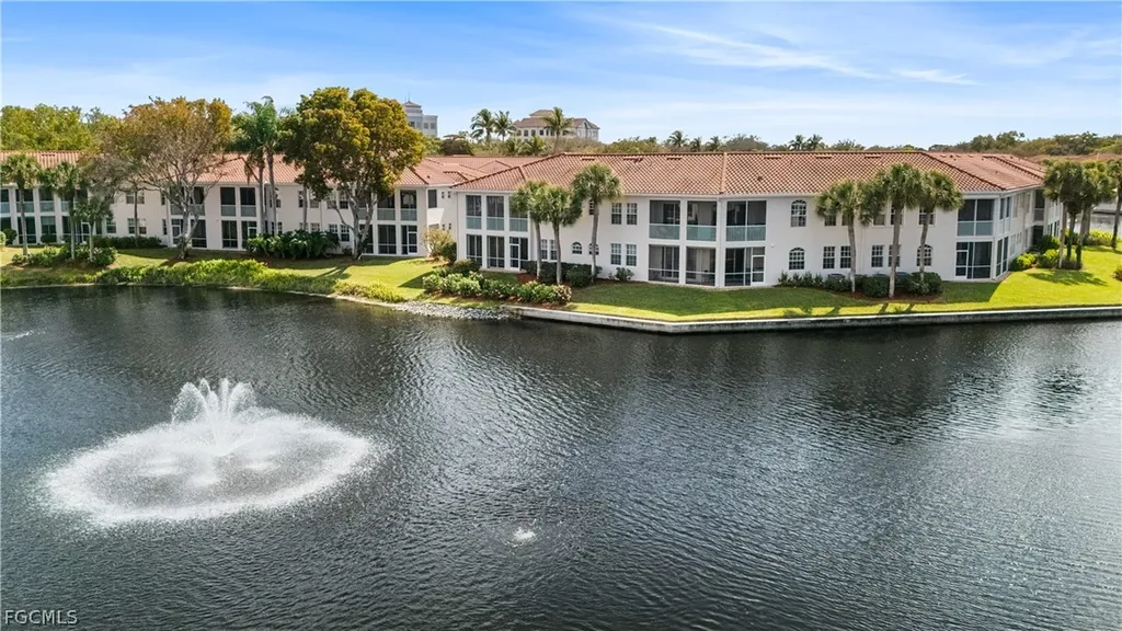 800 L Ambiance Circle Naples FL 34108